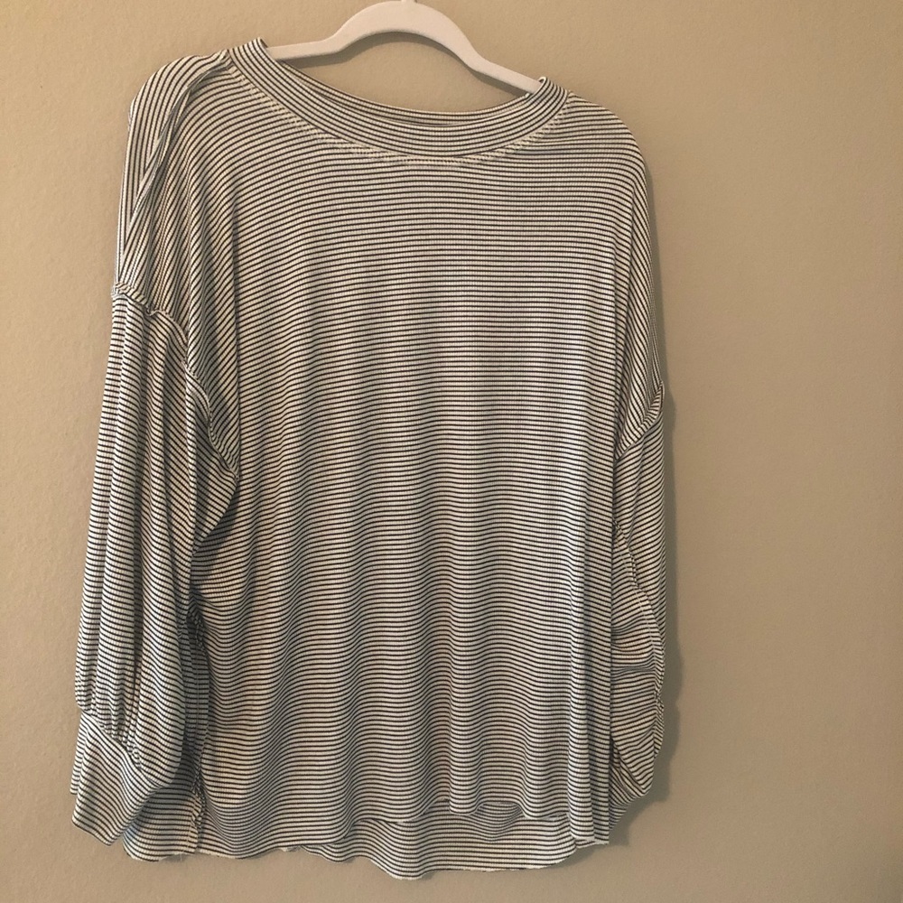 Carly Jean Los Angeles sweatshirt